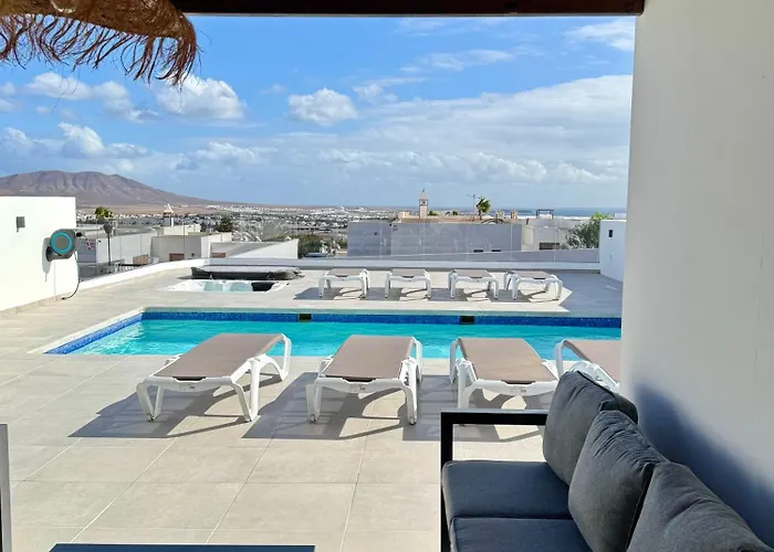 Lovely Casa Deseada, Heated Pool, Jacuzzi, Bbq, Ping Pong Table *