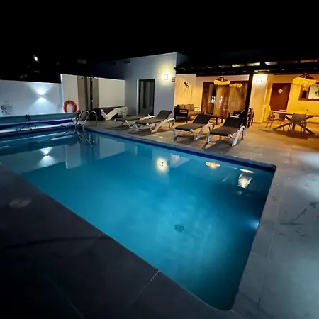 Lovely Casa Deseada, Heated Pool, Jacuzzi, Bbq, Ping Pong Table Villa *